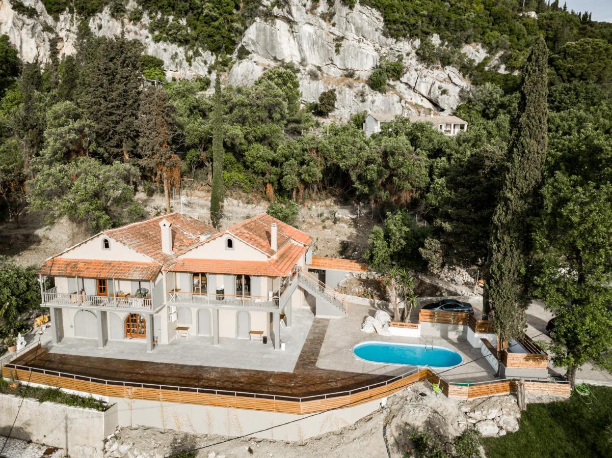 Seven Keys Luxury Suites Achilleion Экстерьер фото